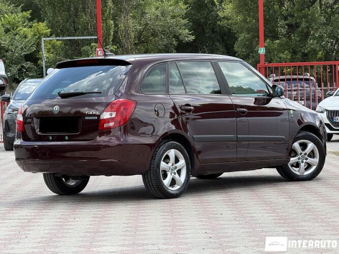 Skoda Fabia 31 skoda Fabia 2012