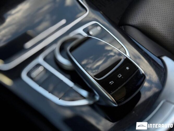 Mercedes C 300 43 mercedes C 300 2015