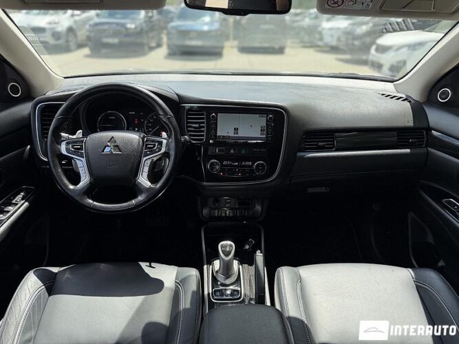 mitsubishi Outlander 2015