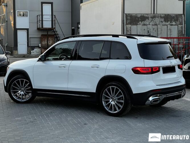 Mercedes GLB 250 34 mercedes GLB 250 2021