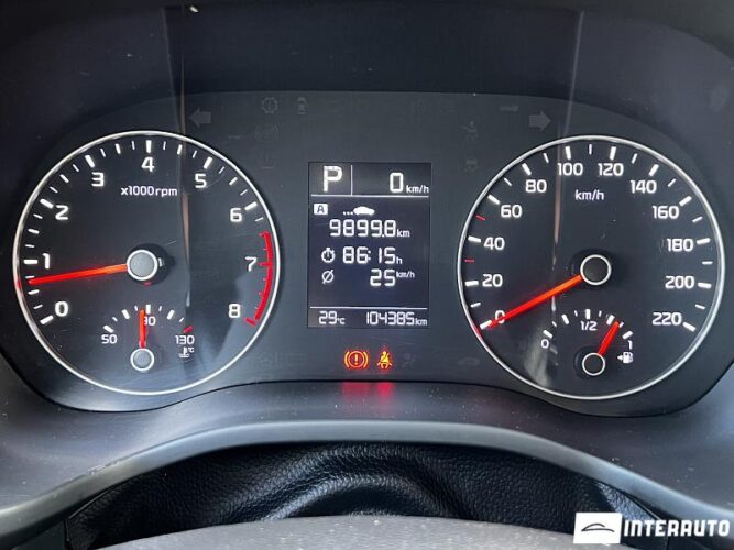 Kia Rio X-Line 34 kia Rio X-Line 2021