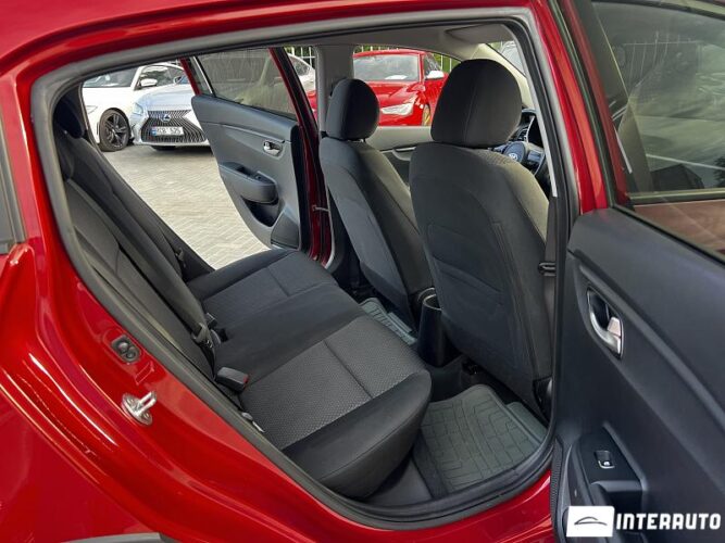 Kia Rio X-Line 41 kia Rio X-Line 2021