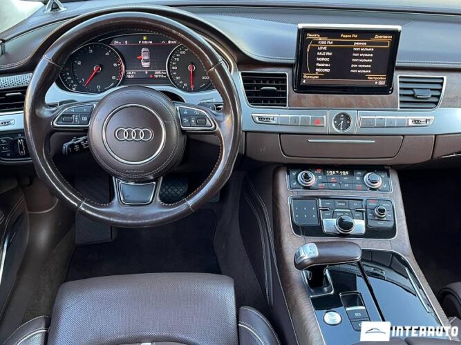 audi A8 2011