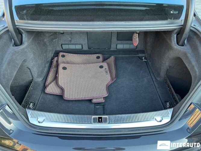audi A8 2011
