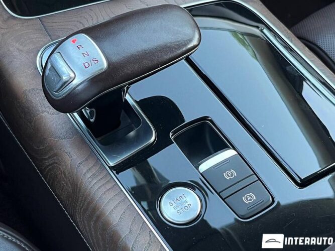 audi A8 2011