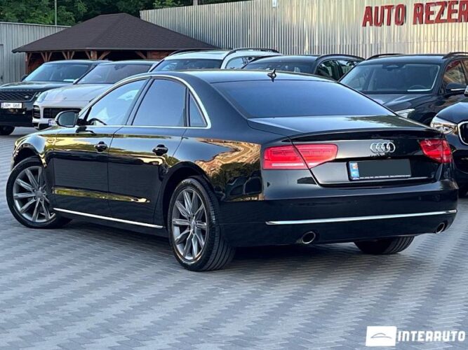audi A8 2011