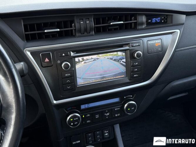 toyota Auris 2014