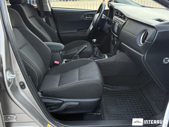 toyota Auris 2014