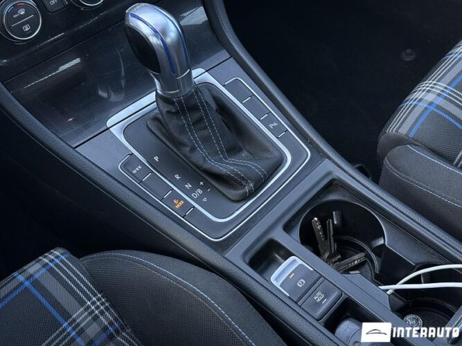Volkswagen Golf GTE 45 volkswagen Golf GTE 2015