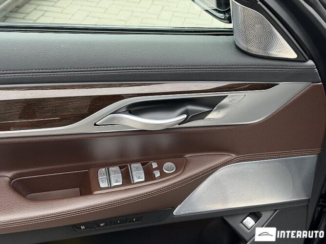 BMW 740 44 bmw 740 2020