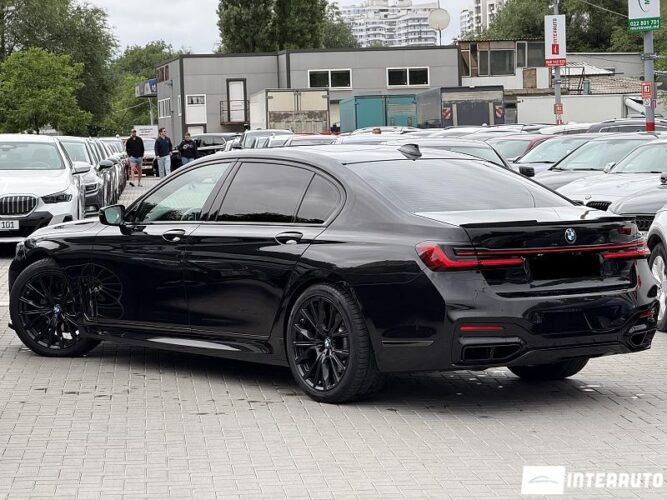 BMW 740 33 bmw 740 2020