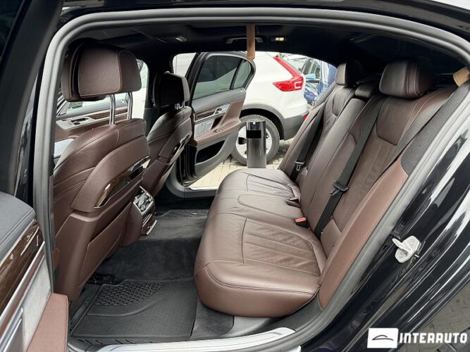 BMW 740 48 bmw 740 2020