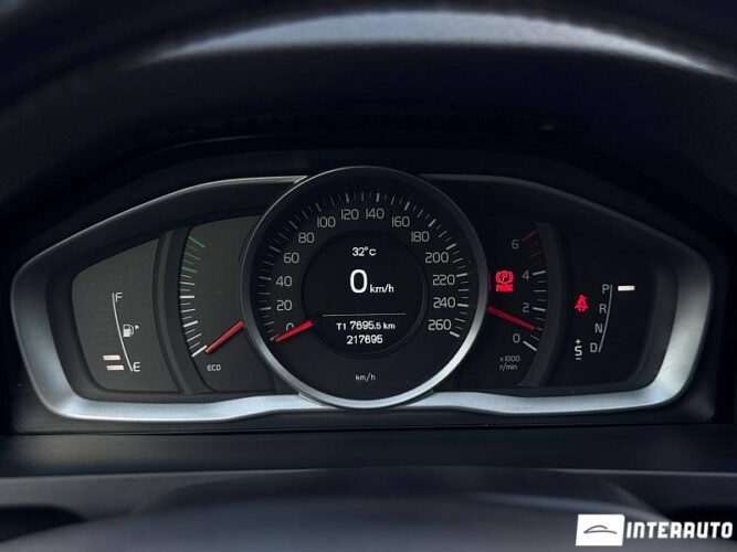 Volvo V 60 36 volvo V 60 2016