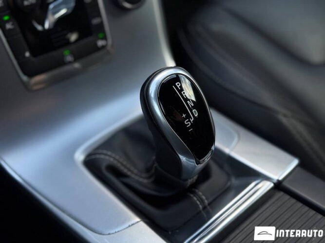 Volvo V 60 39 volvo V 60 2016