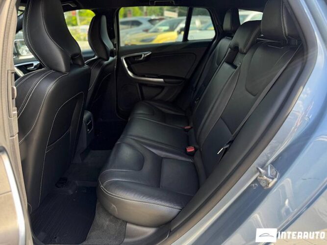 Volvo V 60 40 volvo V 60 2016