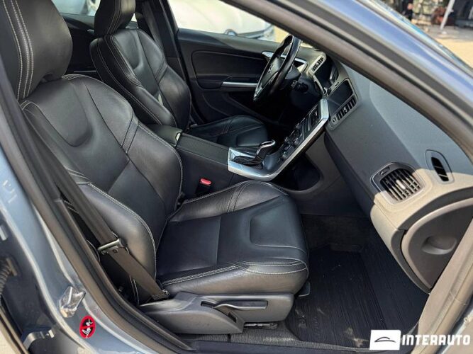 Volvo V 60 42 volvo V 60 2016