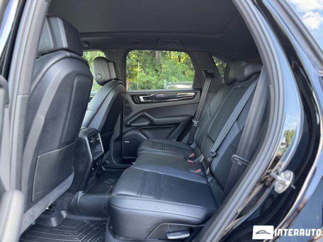 Porsche Cayenne E-Hybrid 55 porsche Cayenne E-Hybrid 2019