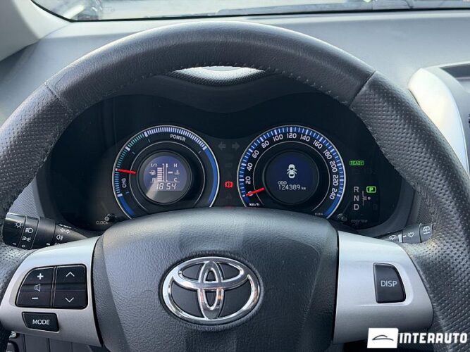 Toyota Auris 37 toyota Auris 2011