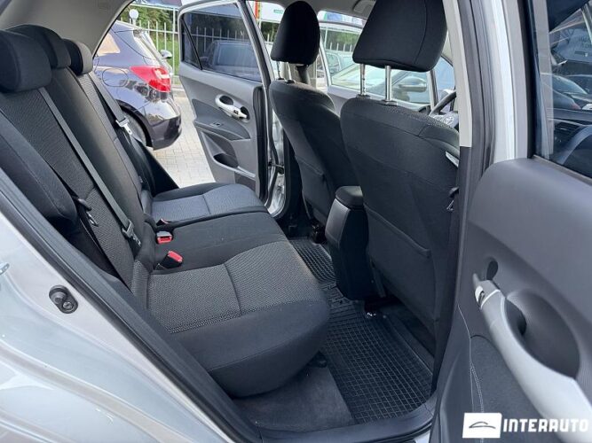 Toyota Auris 35 toyota Auris 2011