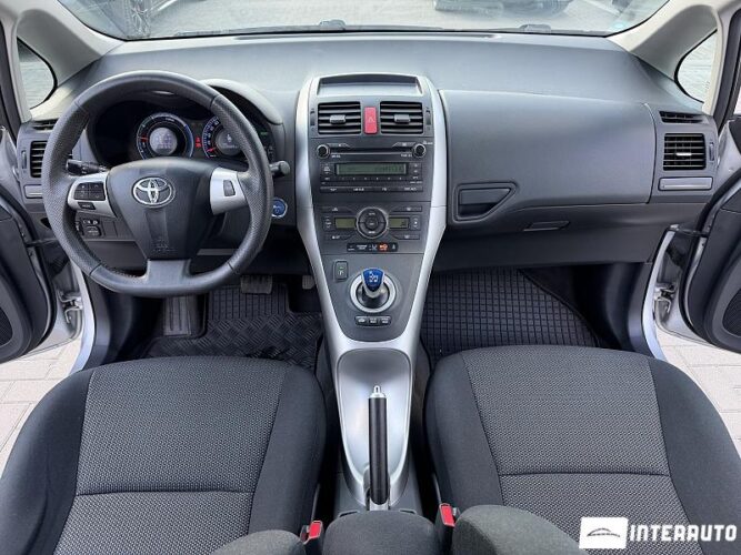 Toyota Auris 36 toyota Auris 2011