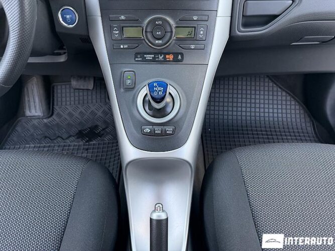 Toyota Auris 40 toyota Auris 2011