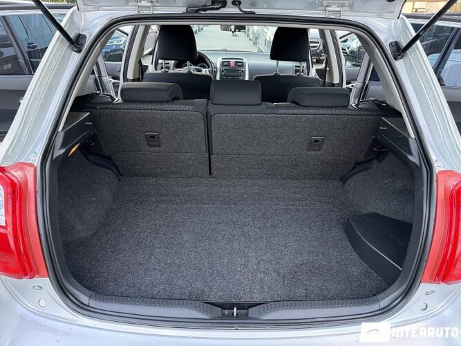 Toyota Auris 43 toyota Auris 2011