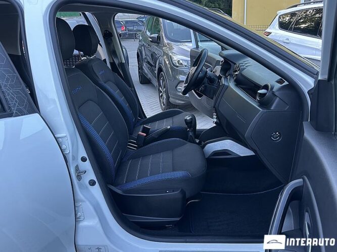 Dacia Duster 47 dacia Duster 2020