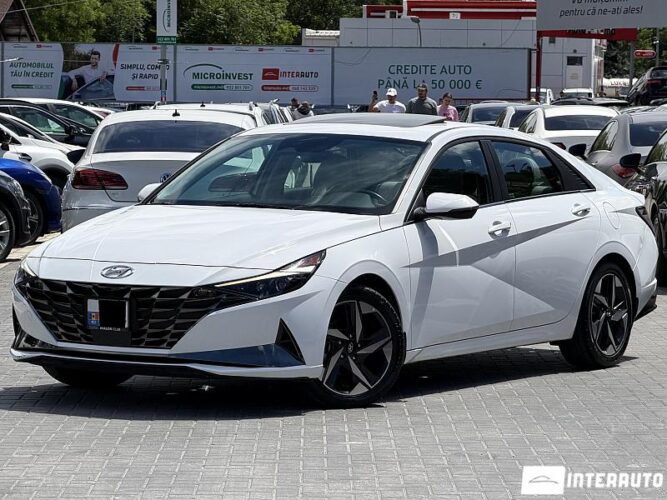 Hyundai Elantra 2022 doar la InterAuto