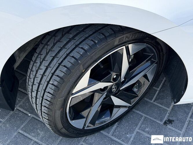 hyundai Elantra 2022