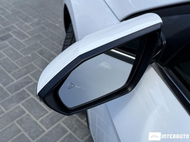 hyundai Elantra 2022