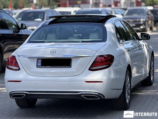 Mercedes E 220 31 mercedes E 220 2017