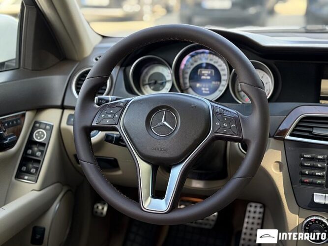 Mercedes C 250 41 mercedes C 250 2014