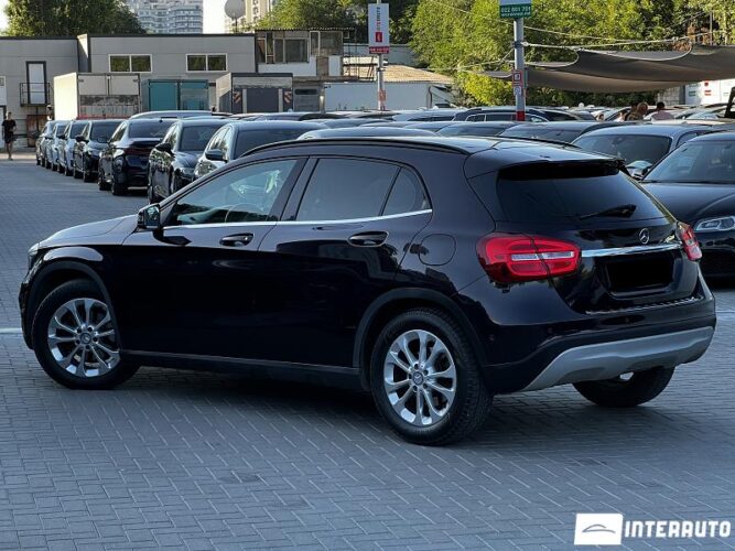Mercedes GLA 180 30 mercedes GLA 180 2015