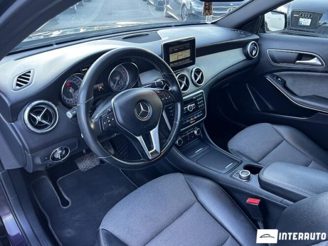 Mercedes GLA 180 31 mercedes GLA 180 2015