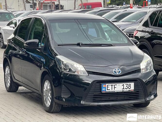 Toyota Yaris 2012 doar la InterAuto