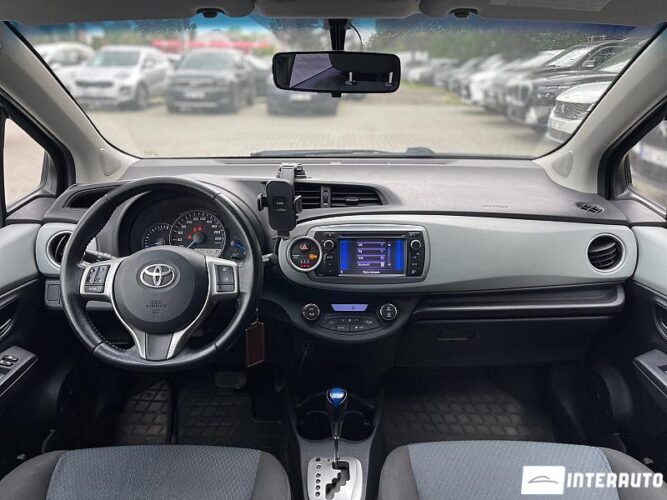 Toyota Yaris 36 toyota Yaris 2012