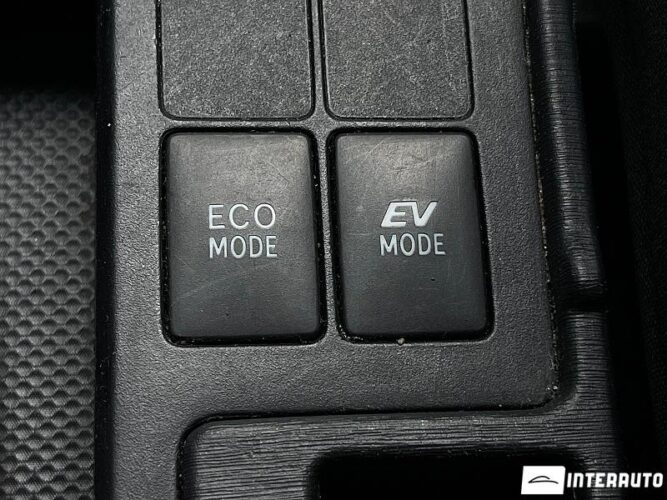 Toyota Yaris 42 toyota Yaris 2012