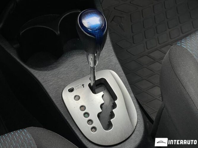 Toyota Yaris 41 toyota Yaris 2012