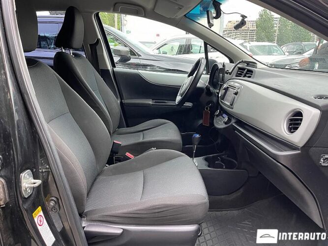 Toyota Yaris 44 toyota Yaris 2012