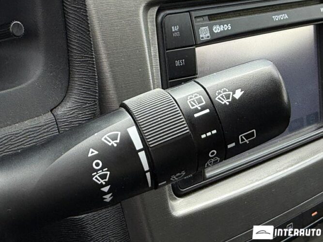 toyota Avensis 2011