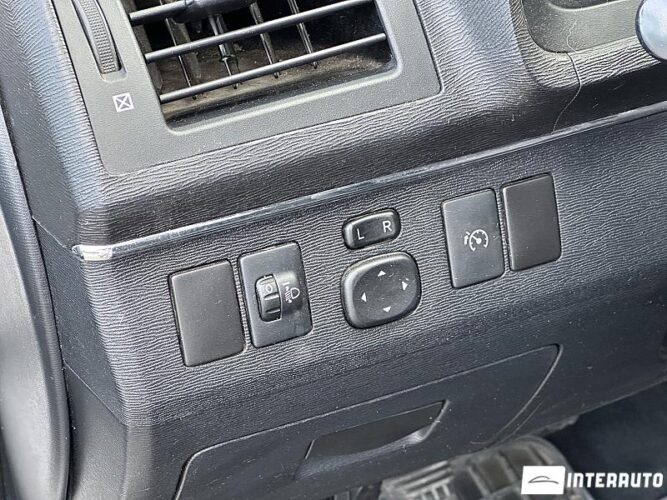 Toyota Avensis 46 toyota Avensis 2011