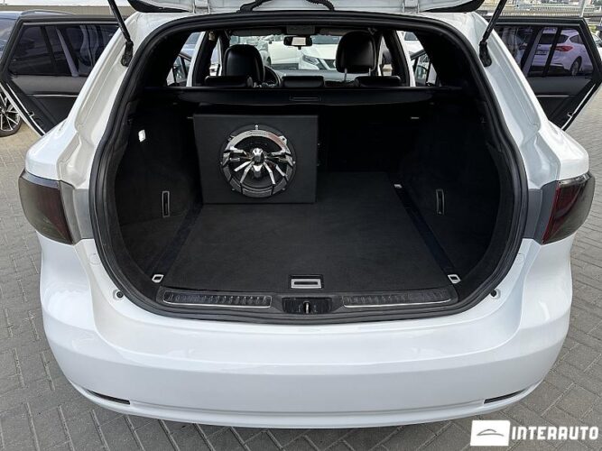 Toyota Avensis 47 toyota Avensis 2011