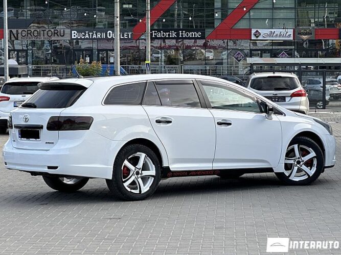 Toyota Avensis 32 toyota Avensis 2011