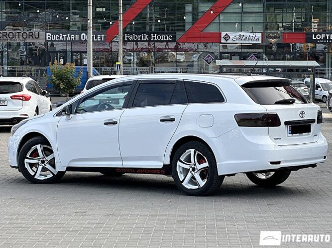 Toyota Avensis 33 toyota Avensis 2011