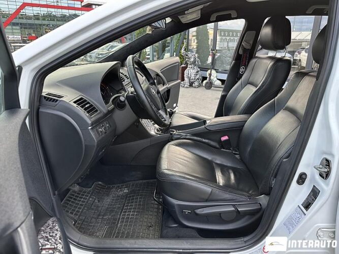 Toyota Avensis 34 toyota Avensis 2011