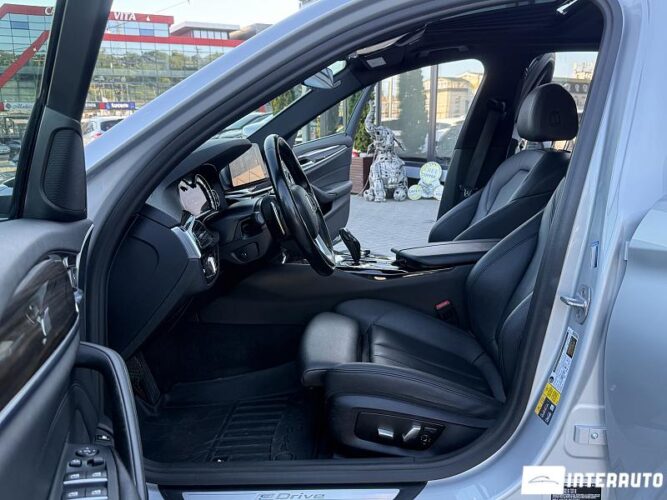 BMW 530e 36 bmw 530e 2017