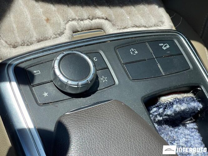 Mercedes ML 250 48 mercedes ML 250 2013