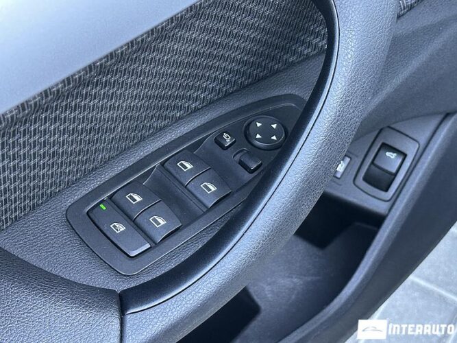 BMW X1 2.5e 48 bmw X1 2.5e 2020