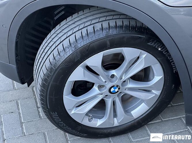 BMW X1 2.5e 47 bmw X1 2.5e 2020