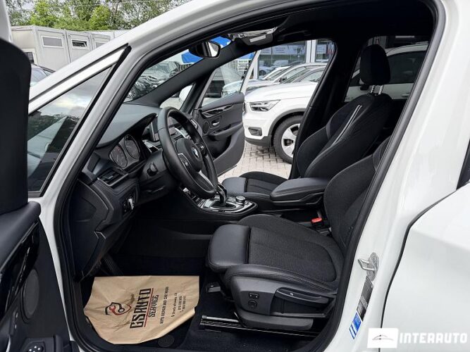 BMW 216d 34 bmw 216d 2019